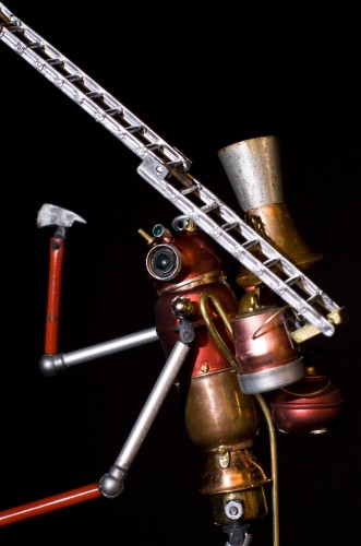 Photo by <a target="_blank" href="http://www.flickr.com/photos/boyntonartstudio/5135072348/">Boynton Art Studio</a> Steampunk Fireman